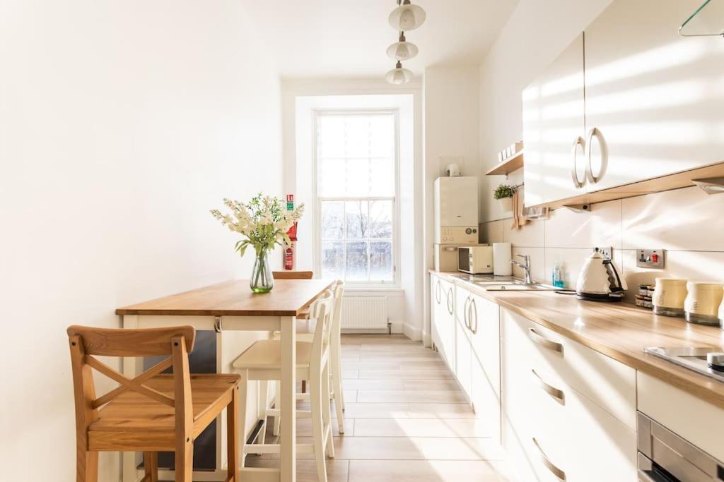 West End 5 Min Walk To Secc And Hydro Apartment