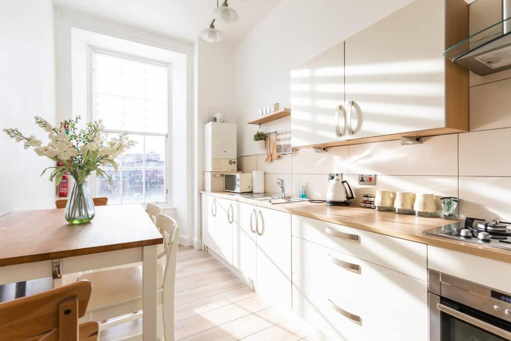 West End 5 Min Walk To Secc And Hydro Apartment
