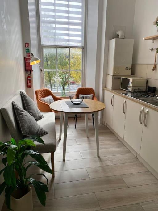 Apartment West End 5 Min Walk To Secc And Hydro Glasgow