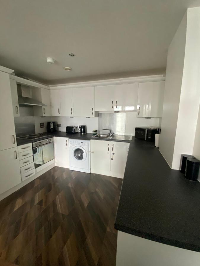 Modern 2-bed In Secc/hydro Apartment *
