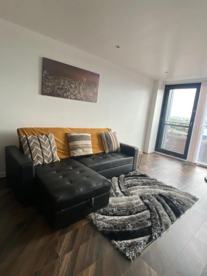 Apartment Modern 2-bed In Secc/hydro