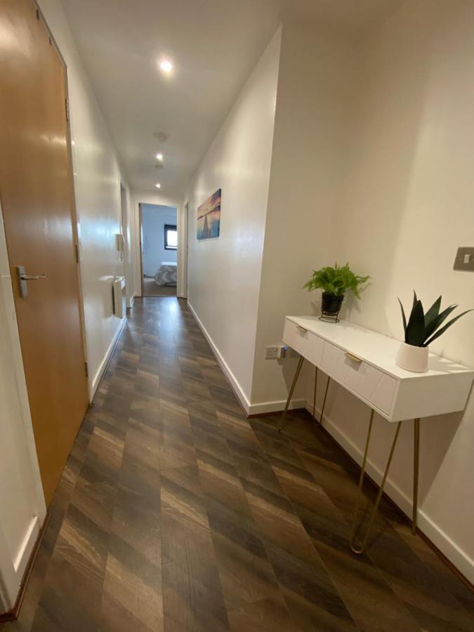 Modern 2-bed In Secc/hydro Apartment *