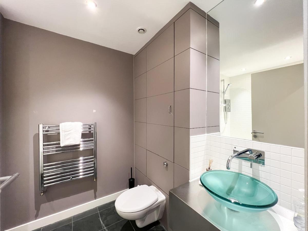 Lovely Two Bed In Finnieston Apartment *