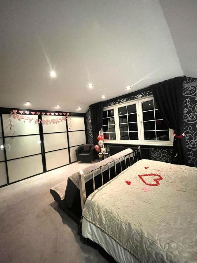 Finn Village - Loch Lomond With An Indoor Jacuzzi Whirlpool Bathtub Homestay Glasgow