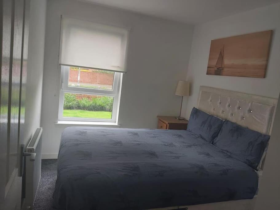 City, Celtic Park & Emirates Stadium Apartment, For Families Or Age Over 23 * Glasgow