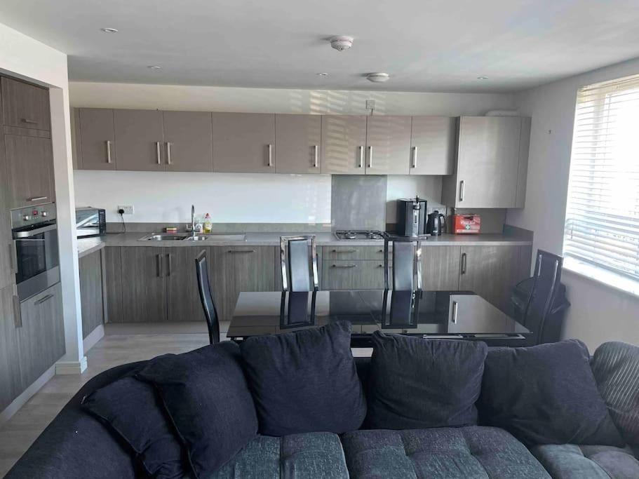 03 Flat Apartment Glasgow
