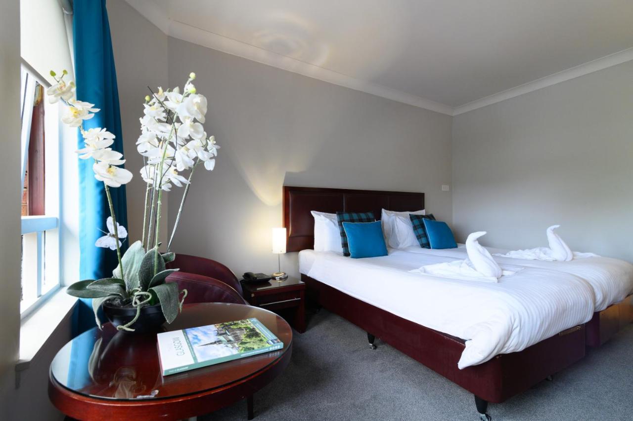 Hotel Glynhill & Near Airport 4*