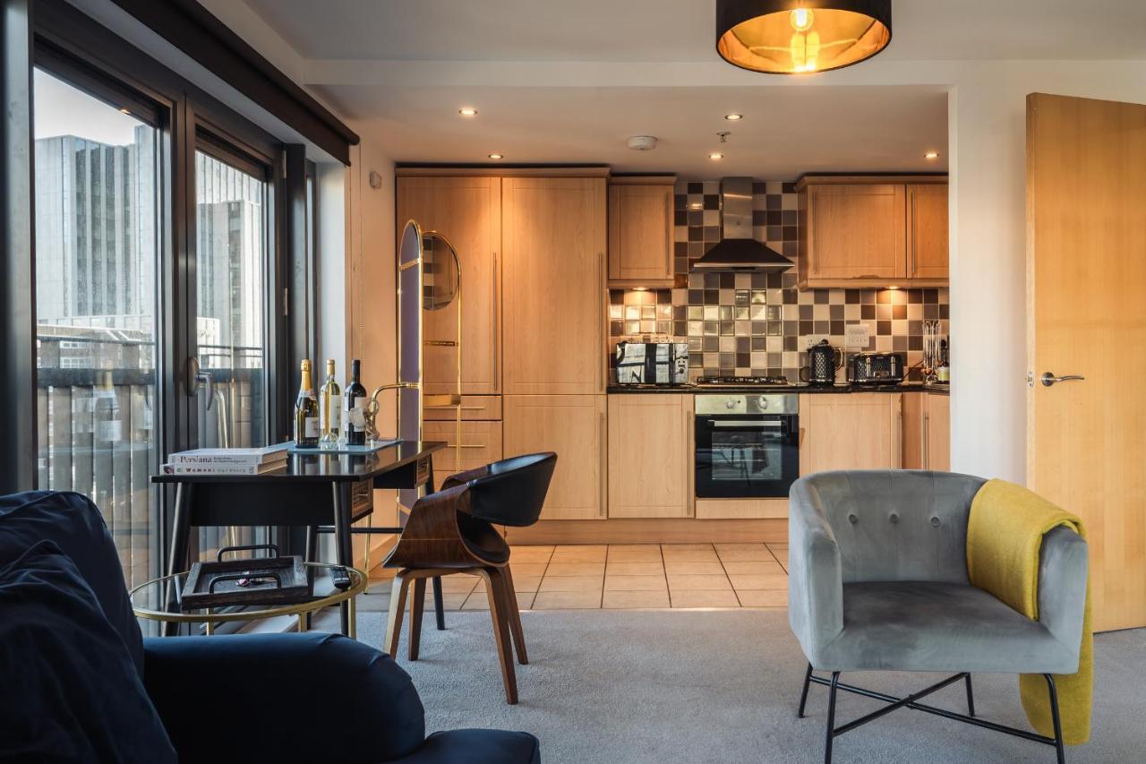View - A Stunning 2 Bed * Glasgow