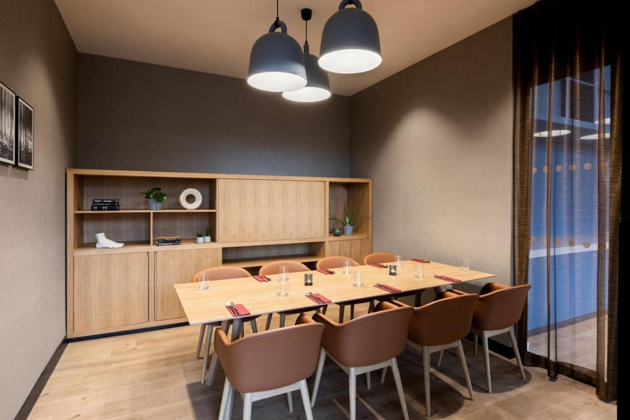 Hotel Courtyard By Marriott Sec 4*