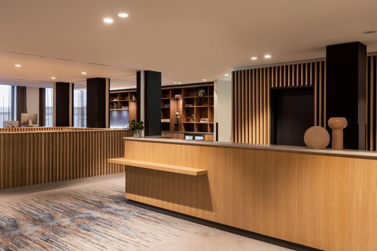 Courtyard By Marriott Sec Hotel