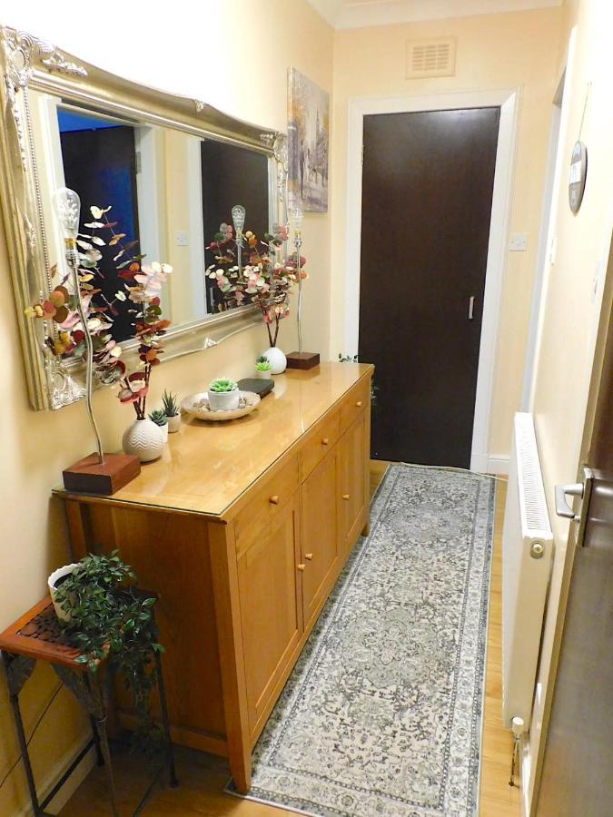 Cosy Flat, West End, Close To Sec, Hydro & Tourist Attractions Apartment