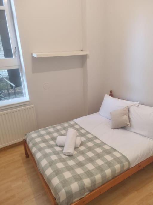 Apartment 65 Renfield St 2 Bed Glasgow