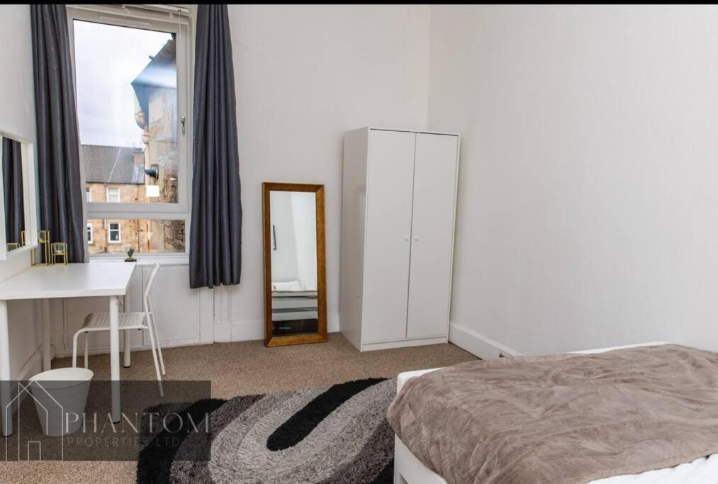 Complex Apartment *