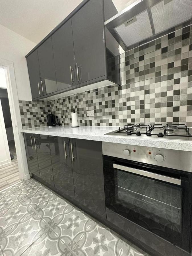 Apartment Newly Renovated Lux 2 Bed Glasgow