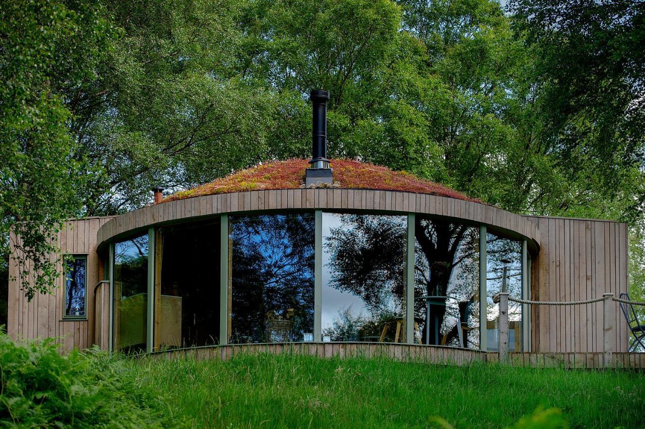 Craigmaddie Muir Roundhouse With Hot Tub Romantic, Luxury, Rural For 2 Near Milngavie Glasgow