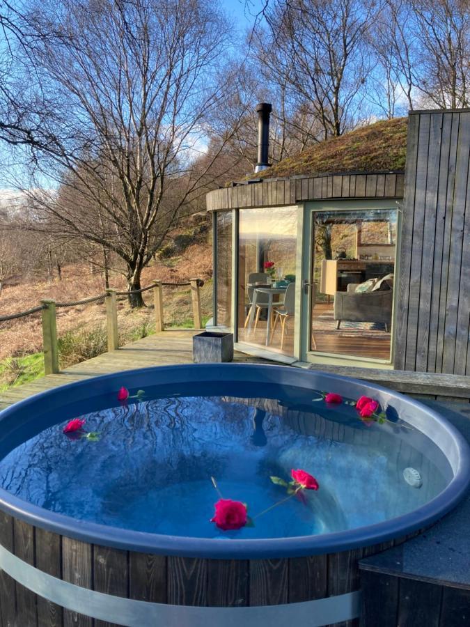 Craigmaddie Muir Roundhouse With Hot Tub Romantic, Luxury, Rural For 2 Near Milngavie Glasgow