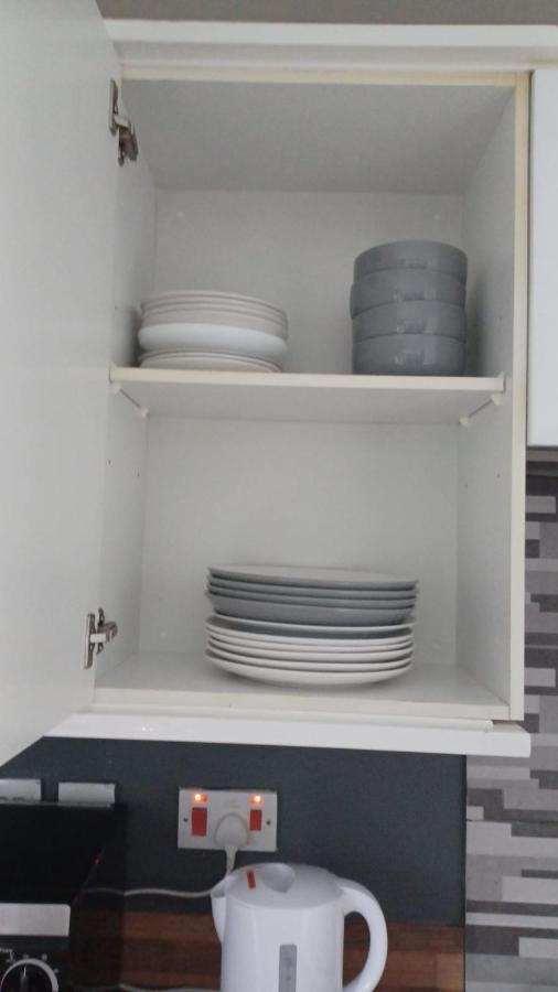 Bellway Commonwealth Apartment, Only Ages Over 23
