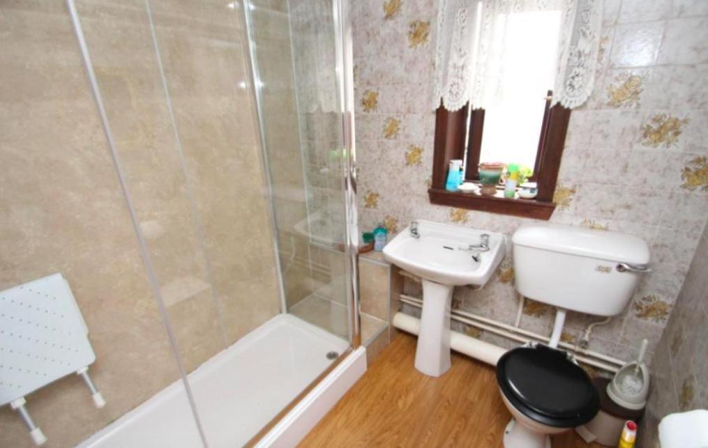 Private Near City Centre *