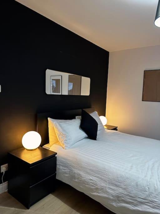 3 Bedroom/3 Bathroom Large Flat Near Ovo Hydro * Glasgow