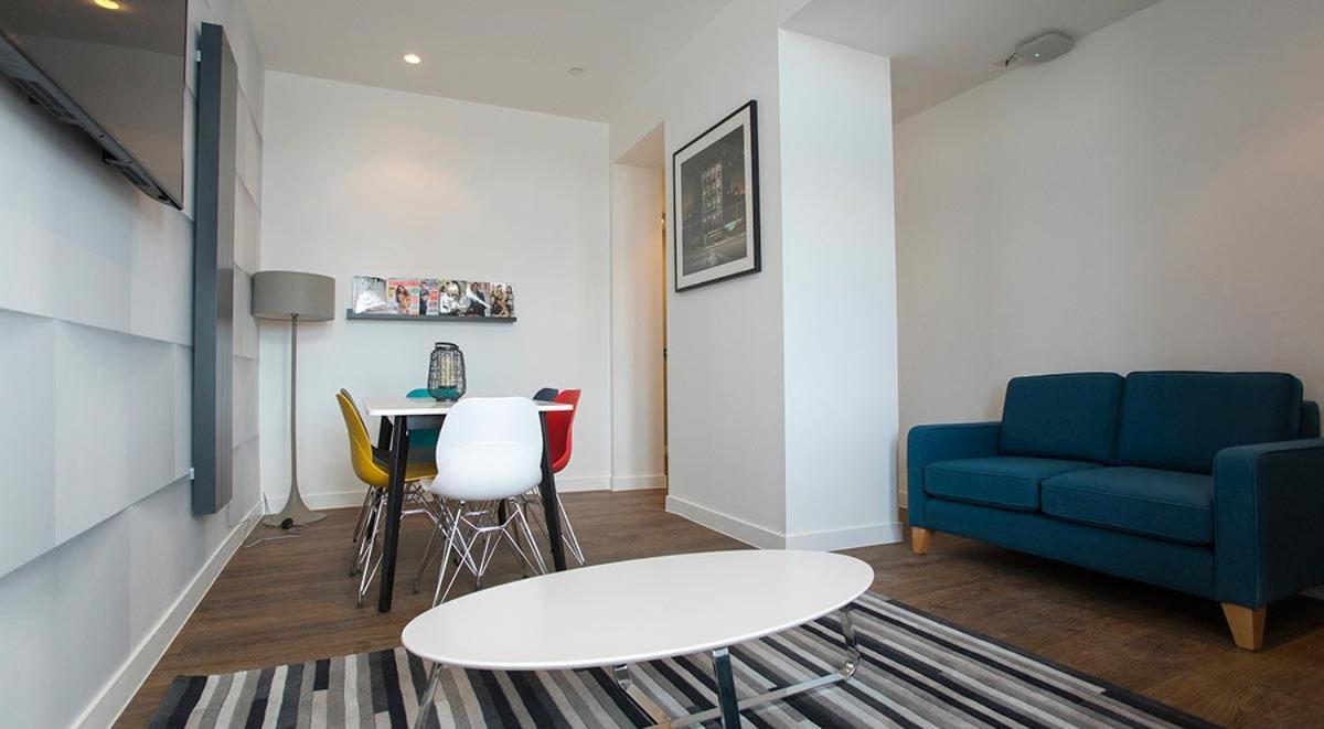 Apartment Modern Living At Riverside In The Heart Of Glasgow