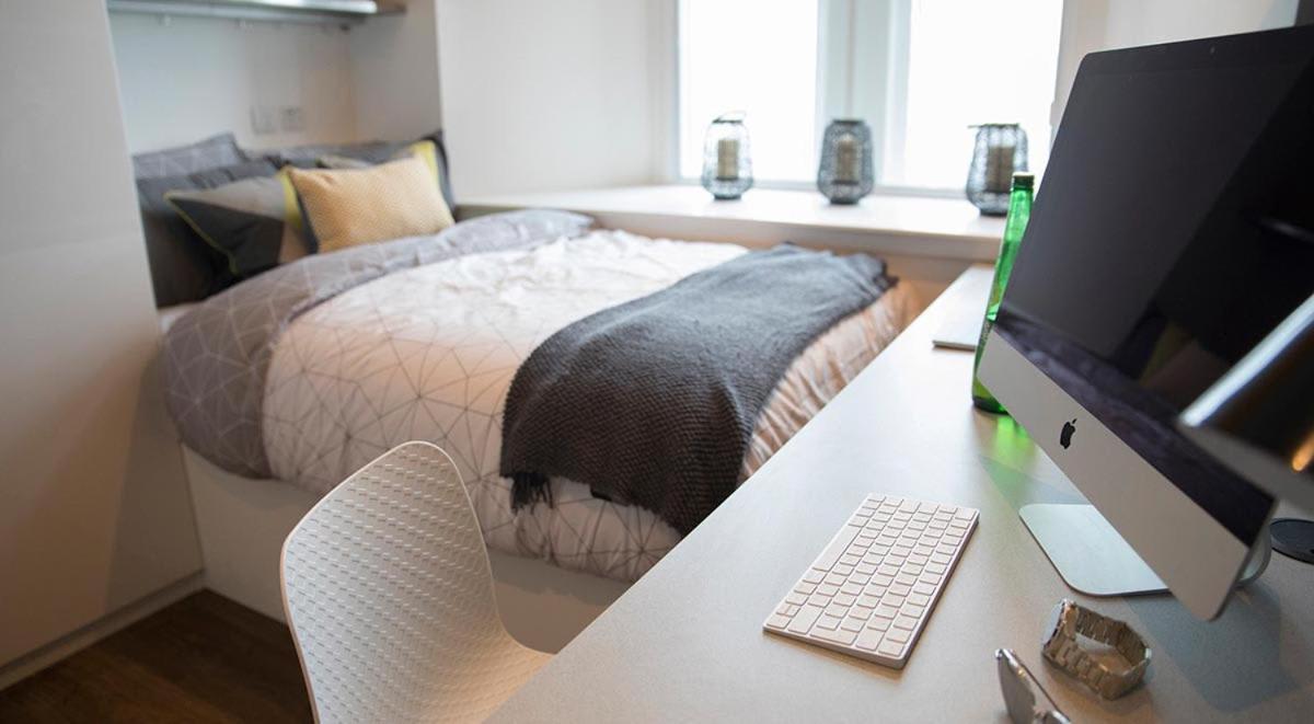 Modern Living At Riverside In The Heart Of Apartment