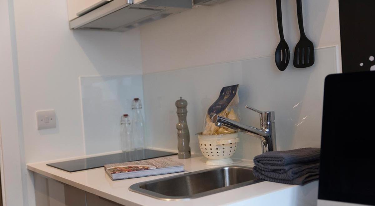 Modern Living At Riverside In The Heart Of Glasgow