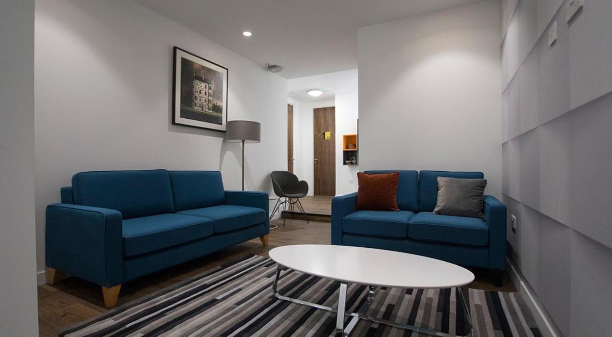 Apartment Modern Living At Riverside In The Heart Of Glasgow