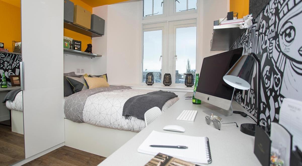 Modern Living At Riverside In The Heart Of Apartment