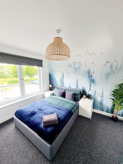 Spacious 5bed House, Free Parking, No Party ! Glasgow