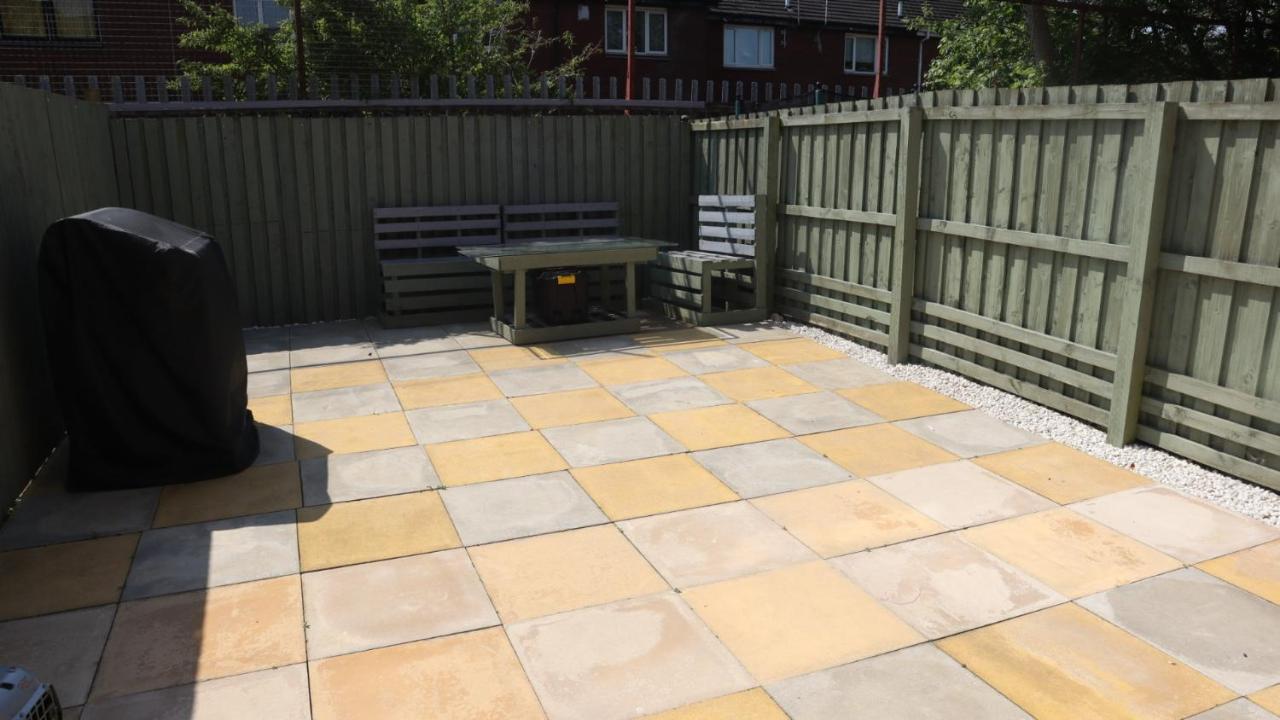 Urban Escape Free Parking 20min Walk To Center Holiday home