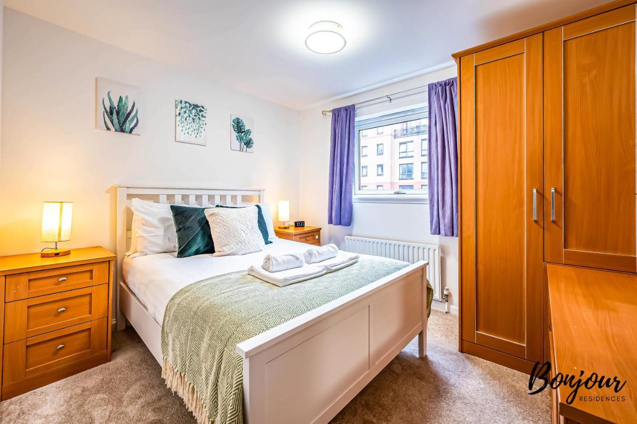 West End 3br-2ba, Near Kelvingrove Museum - Free Parking By Bonjour Residences *