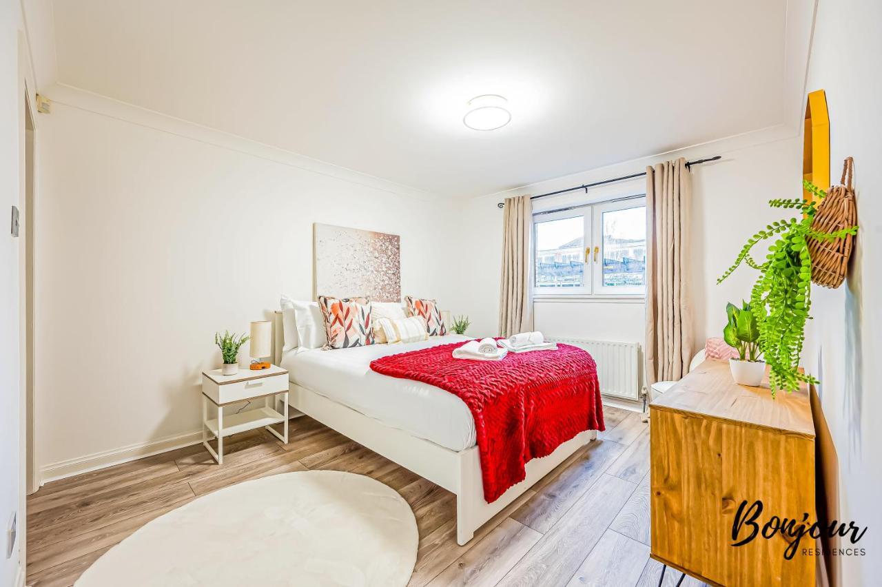 West End 3br-2ba, Near Kelvingrove Museum - Free Parking By Bonjour Residences Apartment *