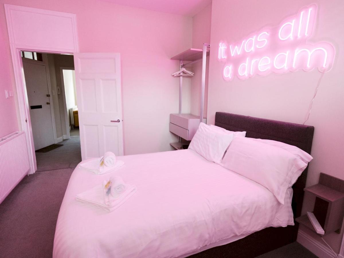 Pass The Keys Per7 Fm 1 Bed Ground Floor Flat Near Cessnock Subway Apartment