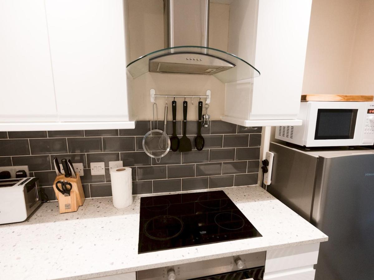 Apartment Pass The Keys Per7 Fm 1 Bed Ground Floor Flat Near Cessnock Subway
