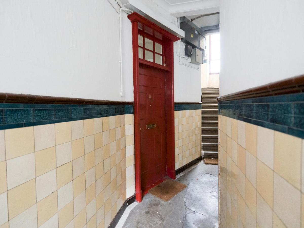Apartment Pass The Keys Per7 Fm 1 Bed Ground Floor Flat Near Cessnock Subway *