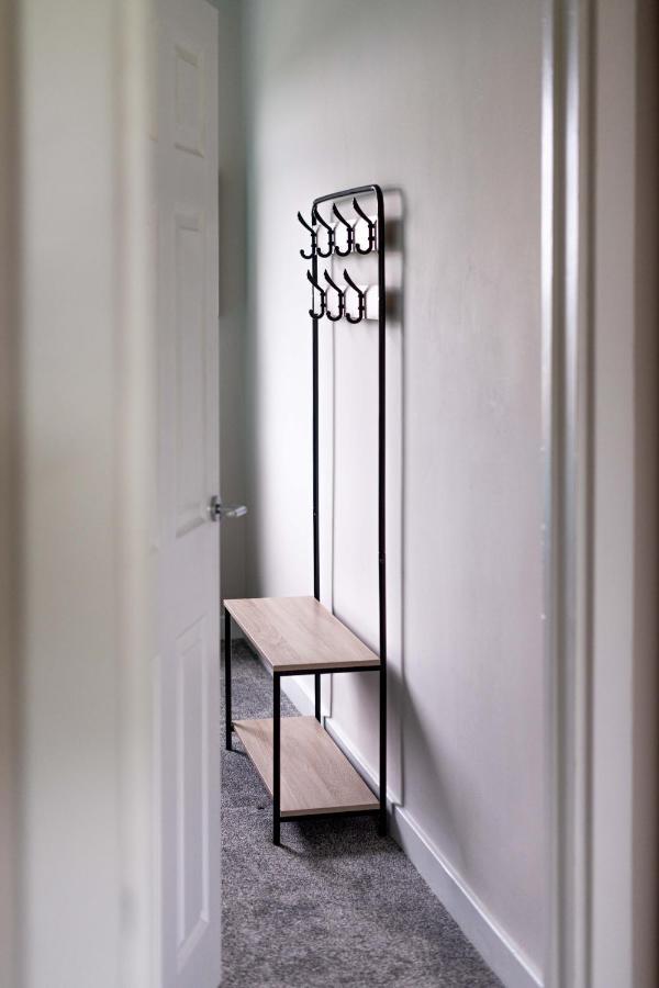 Homely House: 4-bedroom Comfort Near Centre Glasgow