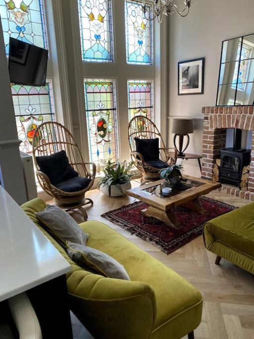 Stunning 3 Bedroom Victorian Near Pollok Country Park