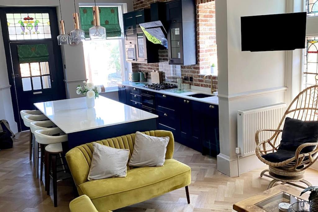 Stunning 3 Bedroom Victorian Near Pollok Country Park Glasgow