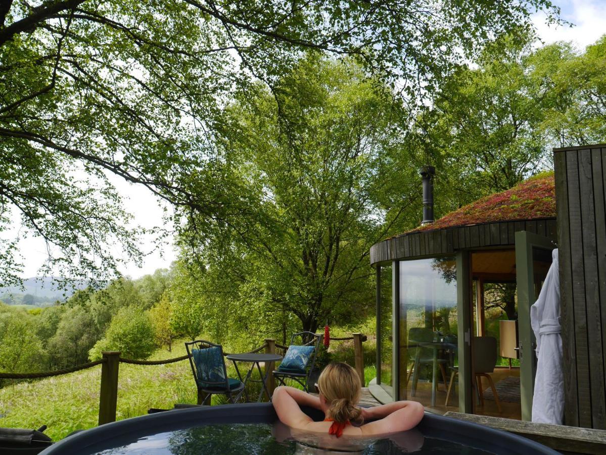 Craigmaddie Muir Roundhouse With Hot Tub Romantic, Luxury, Rural For 2 Near Milngavie Apartment