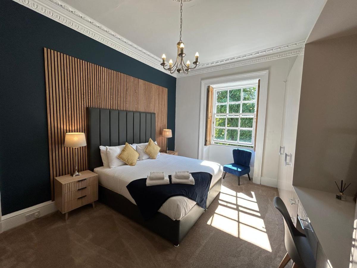 Principal - Crown Circus Duplex Apartment
