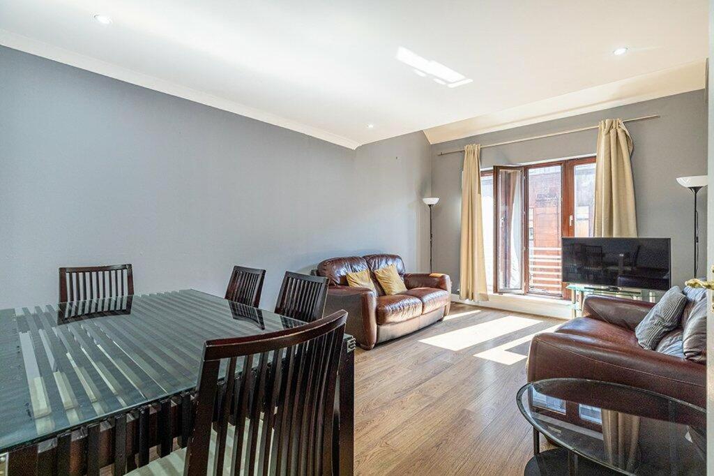 Merchant Duplex- Apartment *