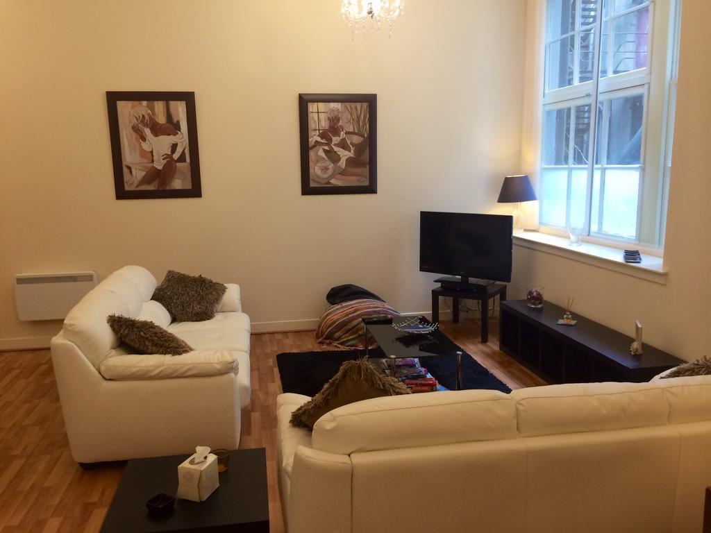 Stunning Centre Apartment