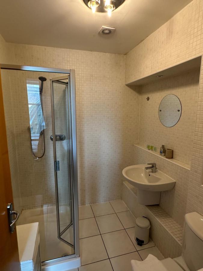 Comfy Two Bedroom Right In The Centre Apartment Glasgow
