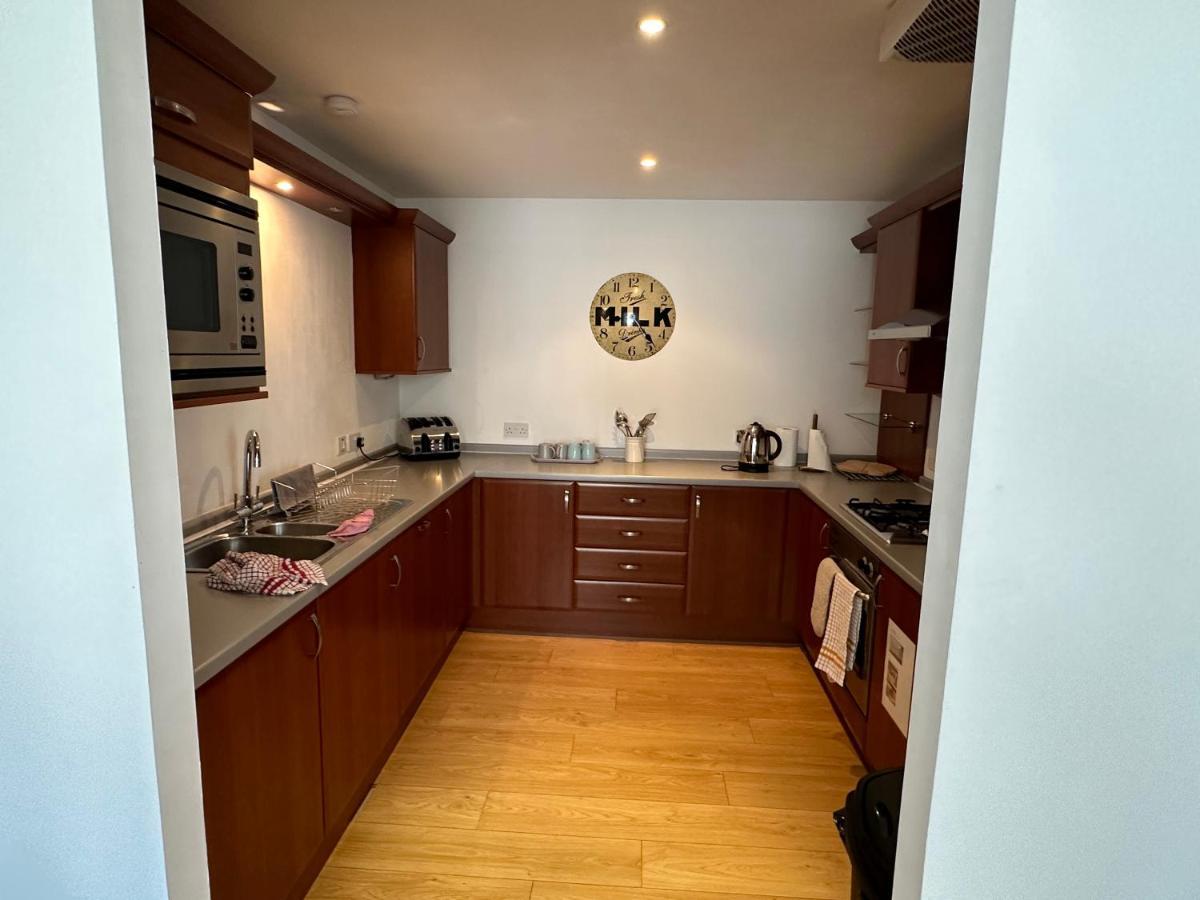 Comfy Two Bedroom Right In The Centre * Glasgow