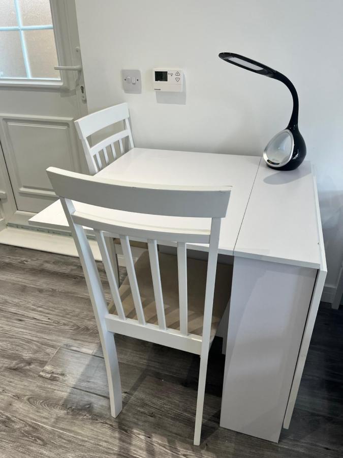 Modern Comfy One Bed - Free Parking * Glasgow