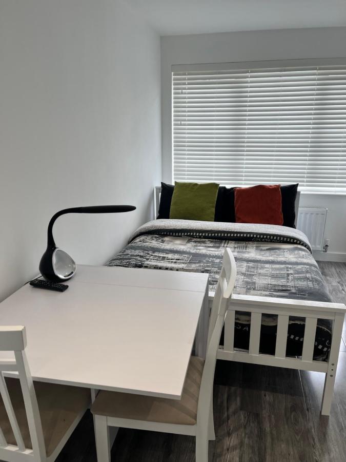 Apartment Modern Comfy One Bed - Free Parking