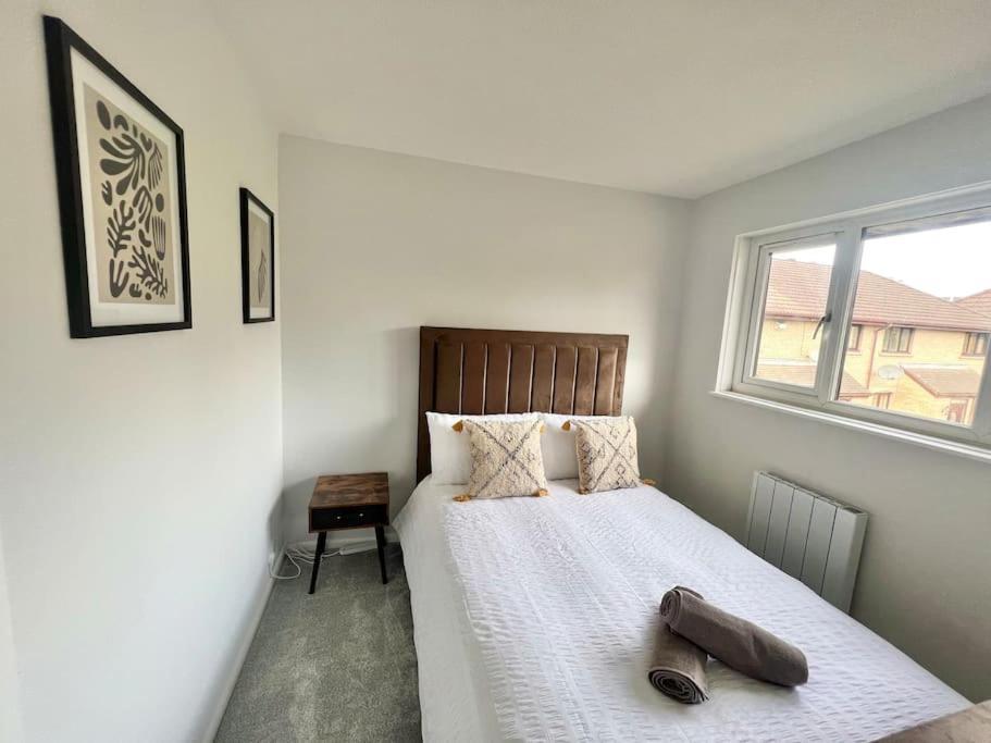 Ideal 2 Bedroom