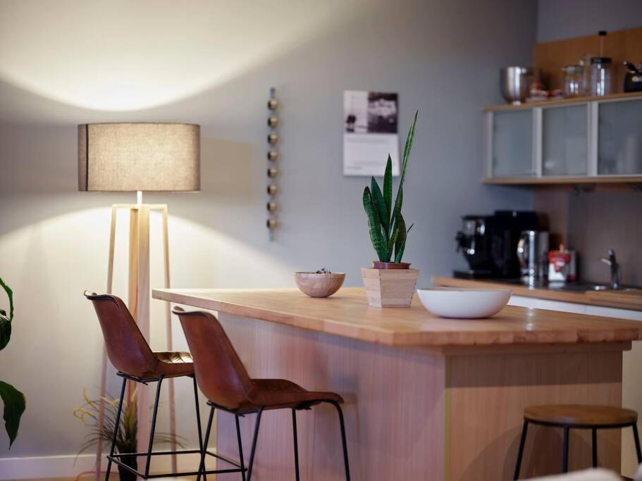 Glasgow, Finnieston Luxury 2 Bed With Parking, E-check In, Hi-fi Glasgow