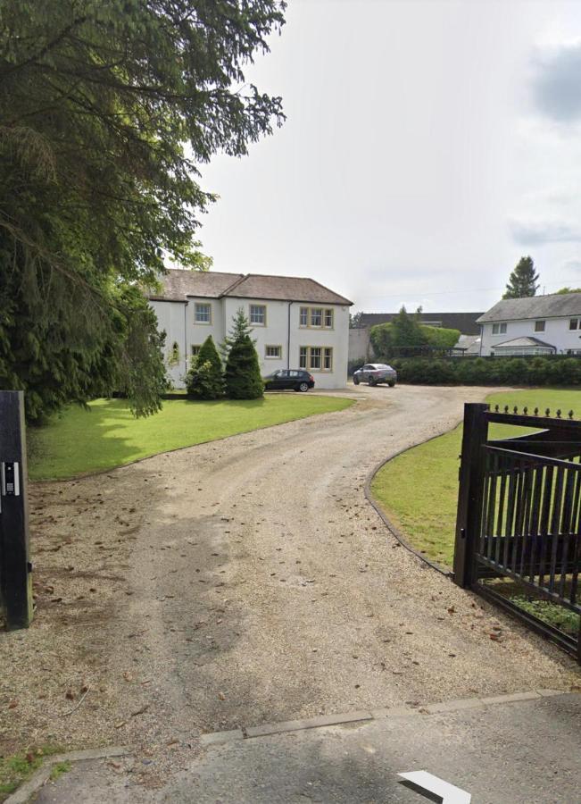 Holiday home Large Country Mansion In Newton Mearns *