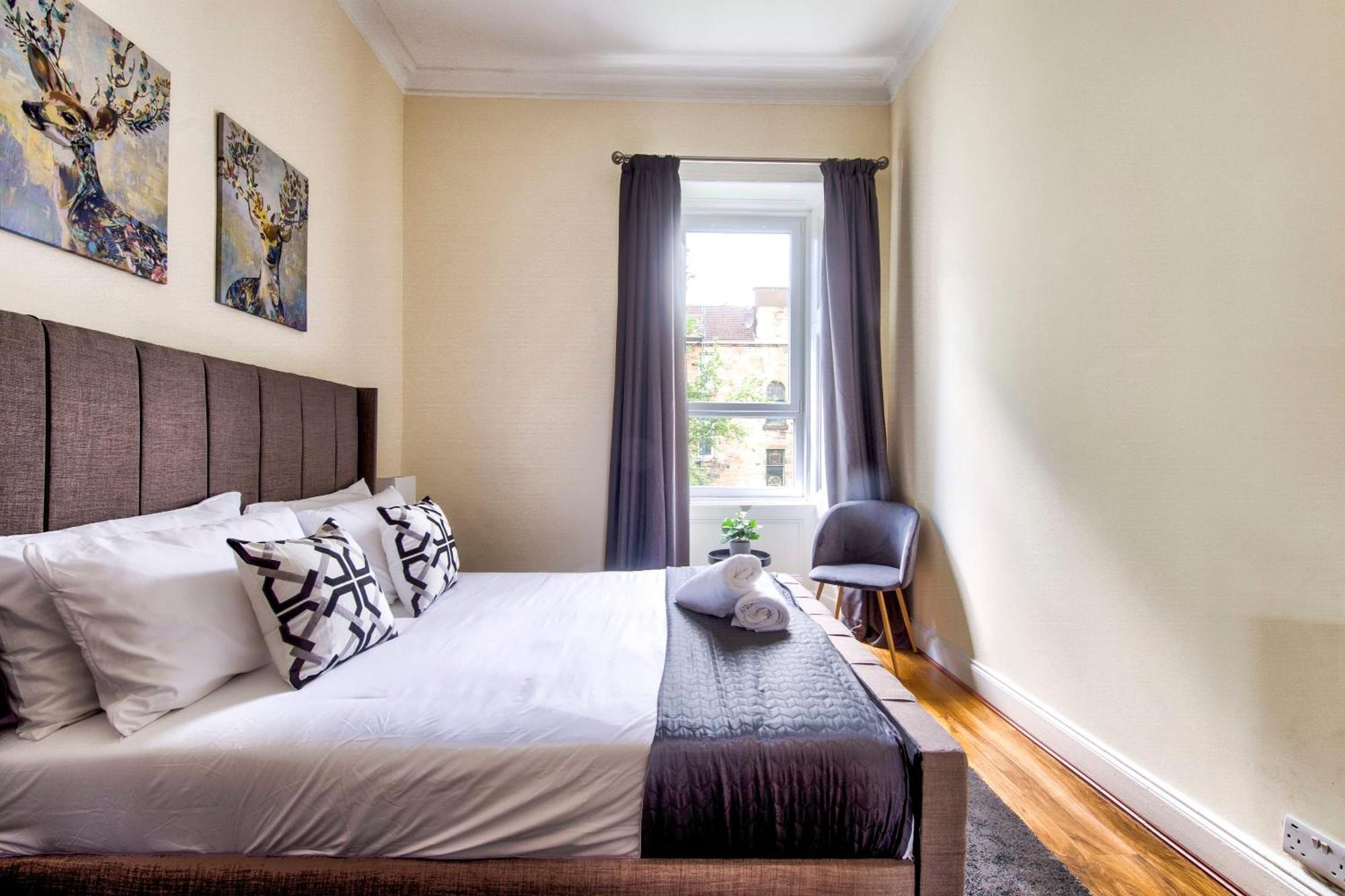 Apartment Stunning 5 Bedroom Apt, Close To Centre, Sec, Hydro And Motorway Glasgow